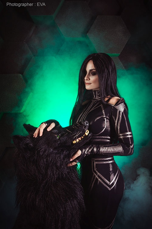 Hela & Fenrir, por Полина Беляева e Татьяна Вивеан