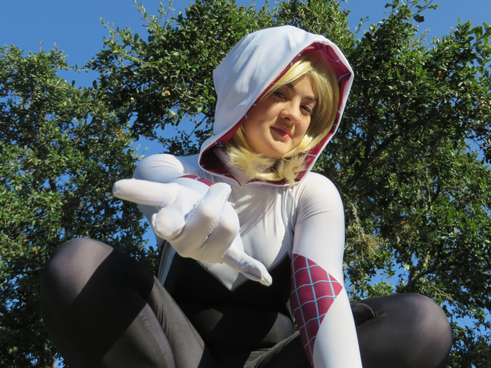 Spider-Gwen - Cosplay por Clarissa Wilkins