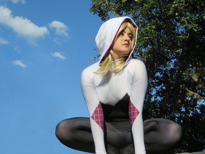 Spider-Gwen - Cosplay por Clarissa Wilkins