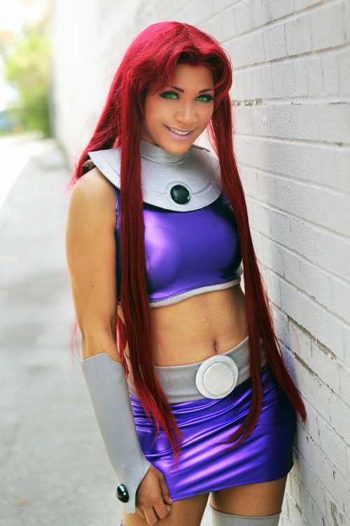 Starfire - Cosplay por Bec of Hearts