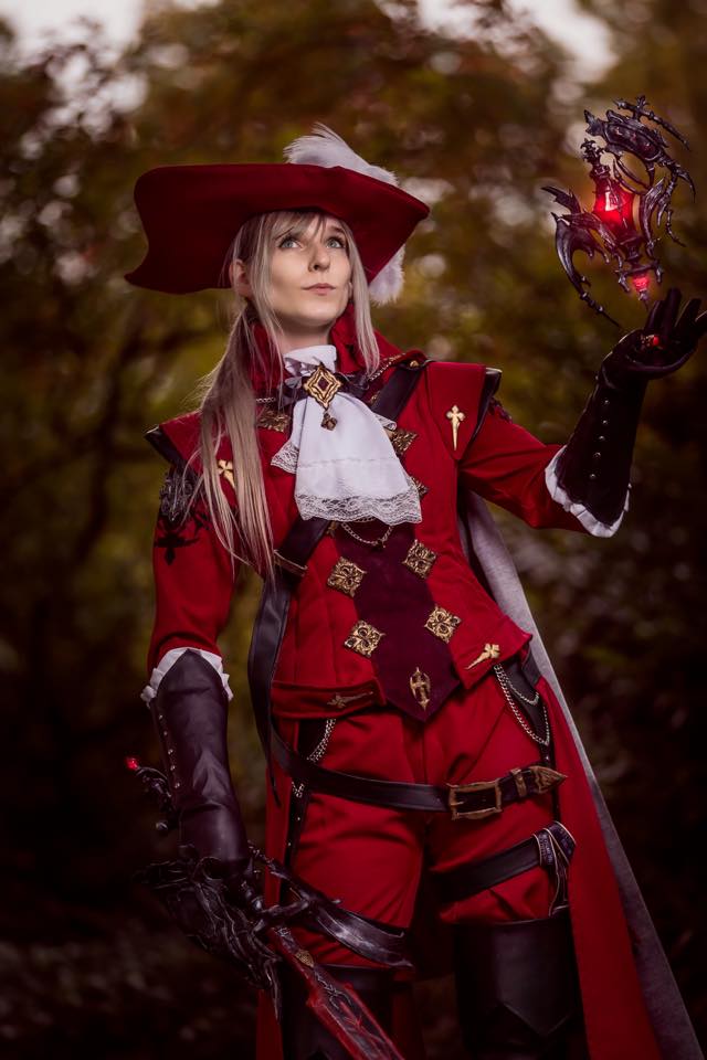 Mago Vermelho FFXIV Cosplay - por Chezah