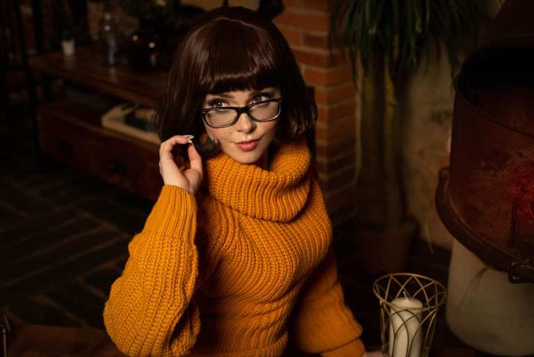 Velma Dinkley - Cosplay por Ilona Bugaeva