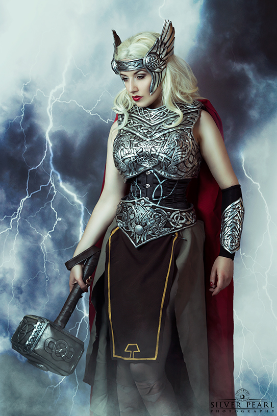 Thor Jane Foster cosplay por La Esmeralda