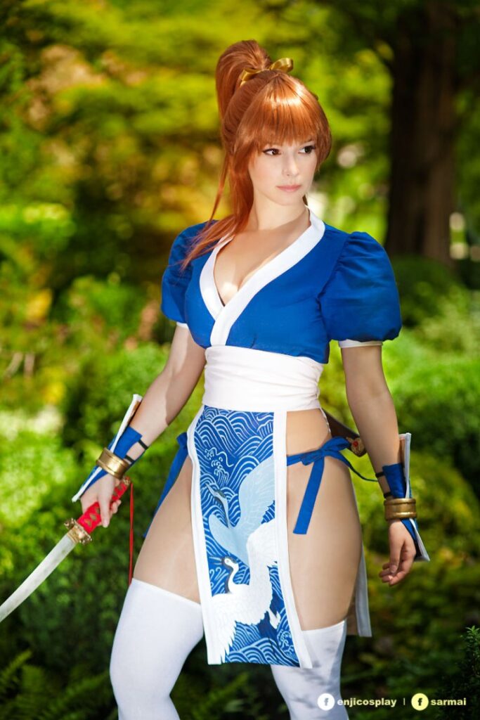 Kasumi de DoA - cosplay por Enji Night