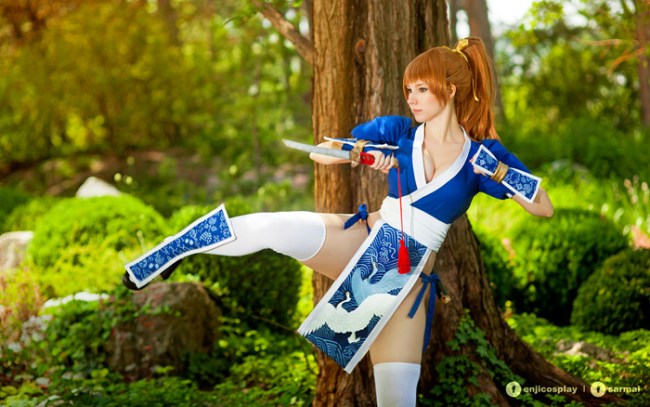 Kasumi de DoA - cosplay por Enji Night