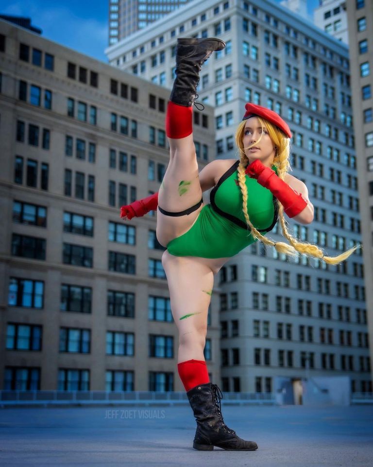 Cammy Cosplay por Silverr Foxx