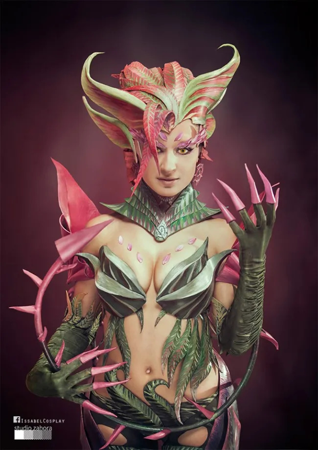 Zyra League of Legends cosplay por Issabel Cosplay