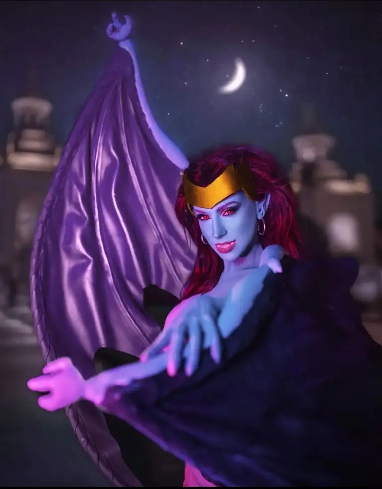 Demona cosplay por Gracie