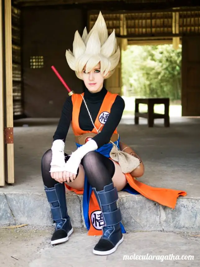 Goku genderbend cosplay por MolecularAgatha