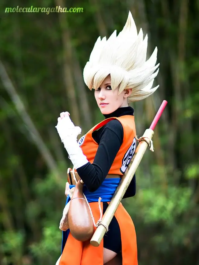 Goku genderbend cosplay por MolecularAgatha