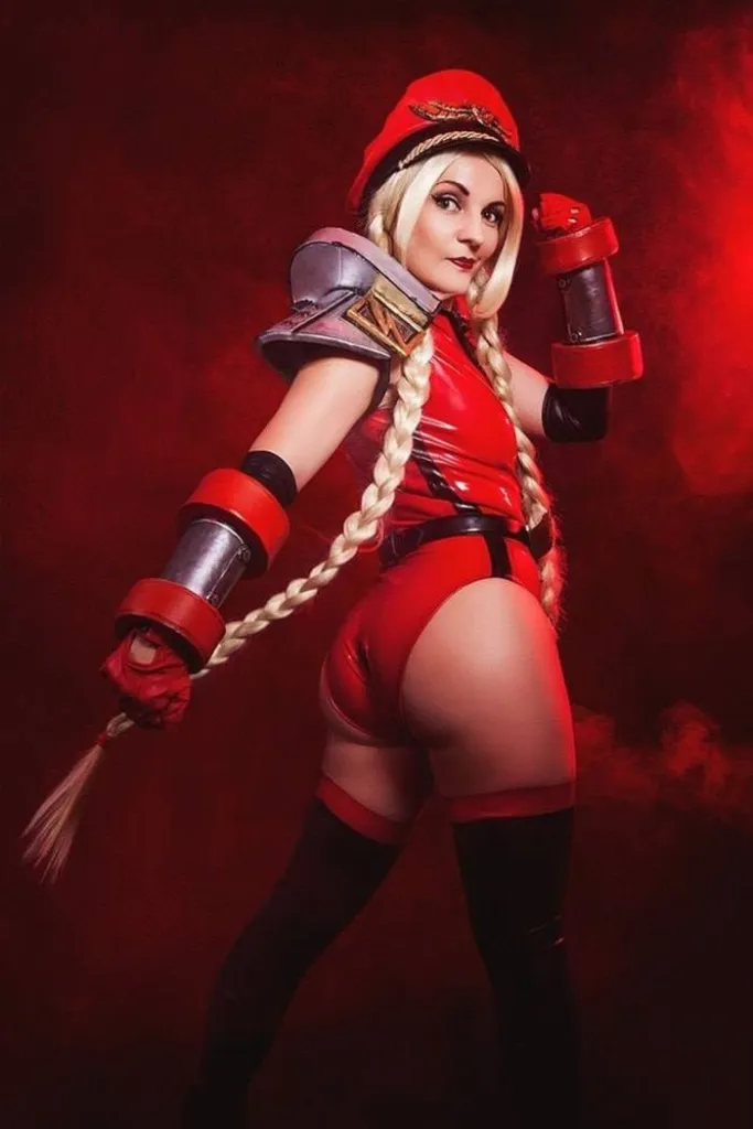 Bison Cammy cosplay por Candy Valentina