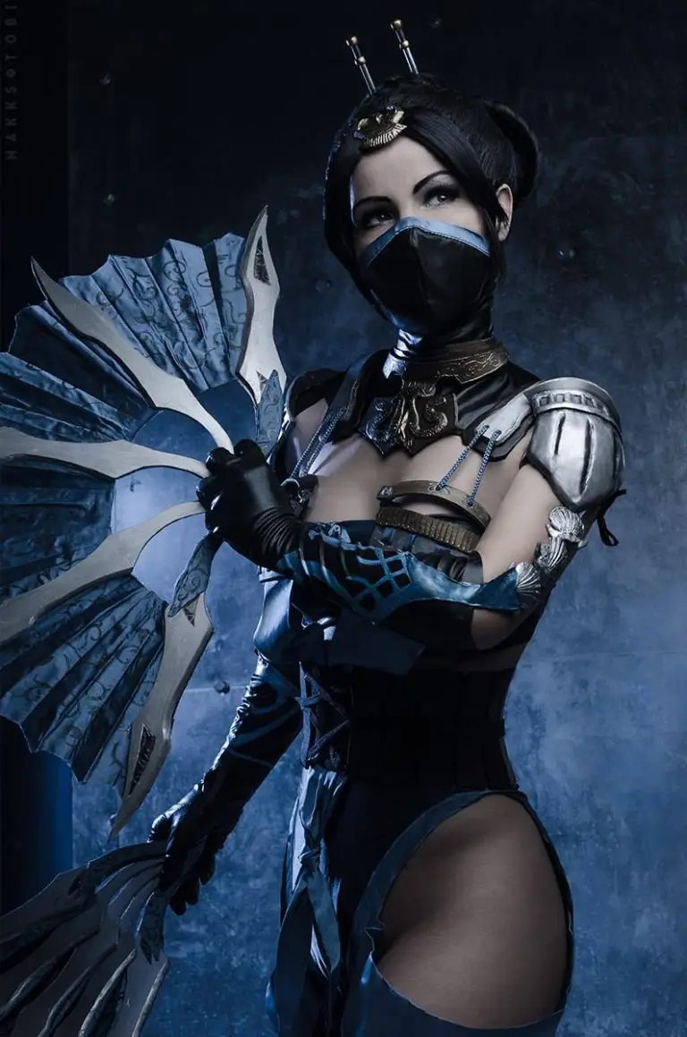 Kitana Cosplay