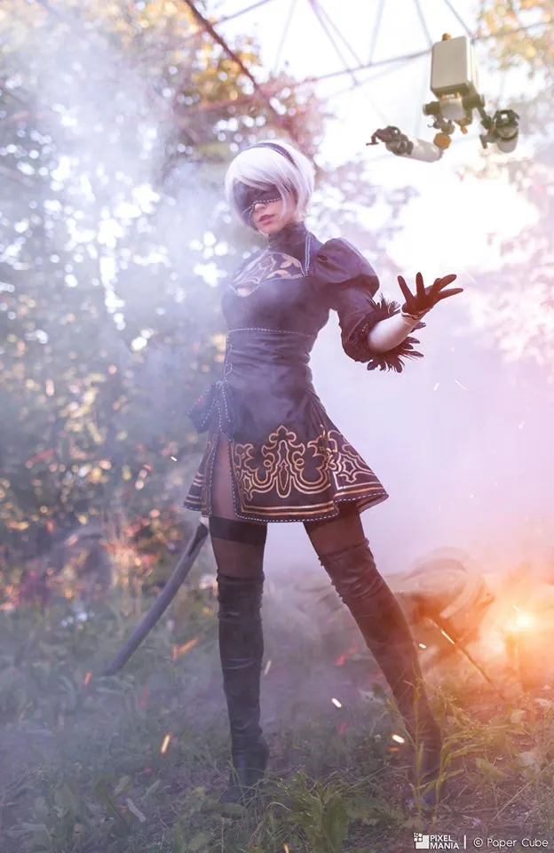 Nier Automata 2B cosplay por Tenkou