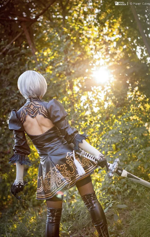 Nier Automata 2B cosplay por Tenkou