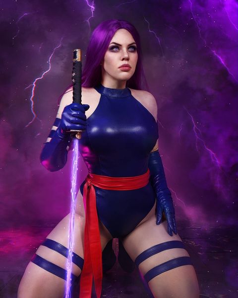 Psylocke cosplay