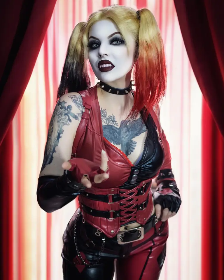 Harley Quinn Arkham City cosplay por Nimue