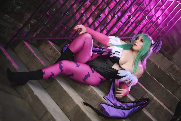 Morrigan Aensland cosplay por Lady Sorrow