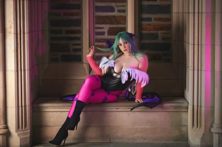 Morrigan Aensland cosplay por Lady Sorrow