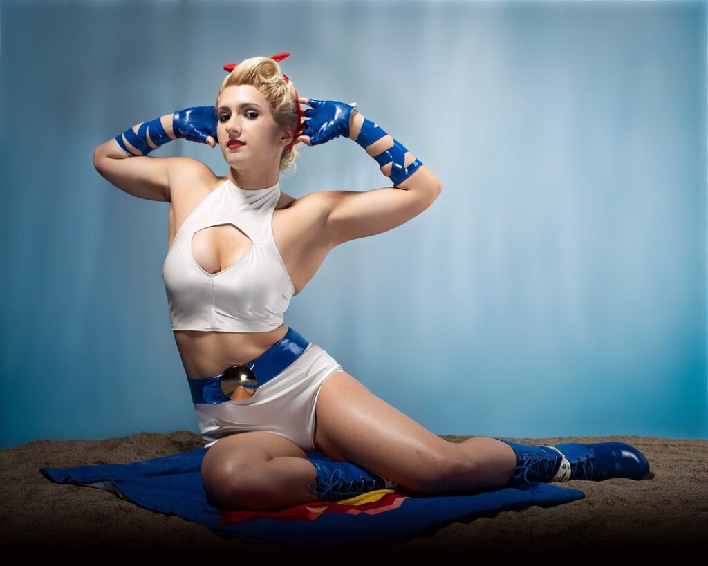 Poderosa DC Bombshell cosplay por Nerdy Nereid