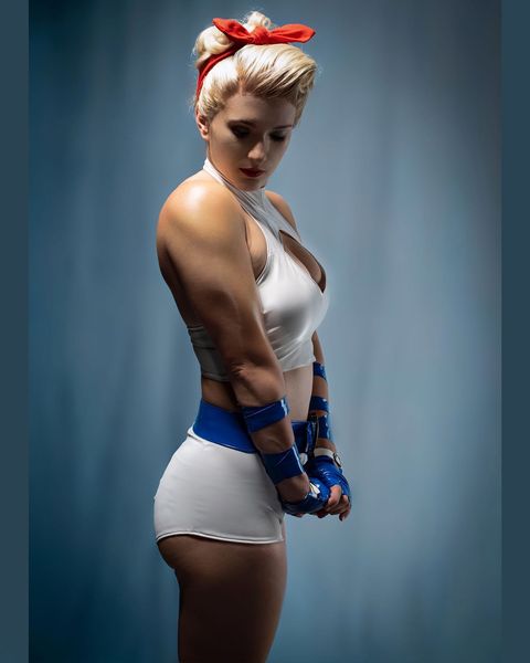 Poderosa DC Bombshell cosplay por Nerdy Nereid