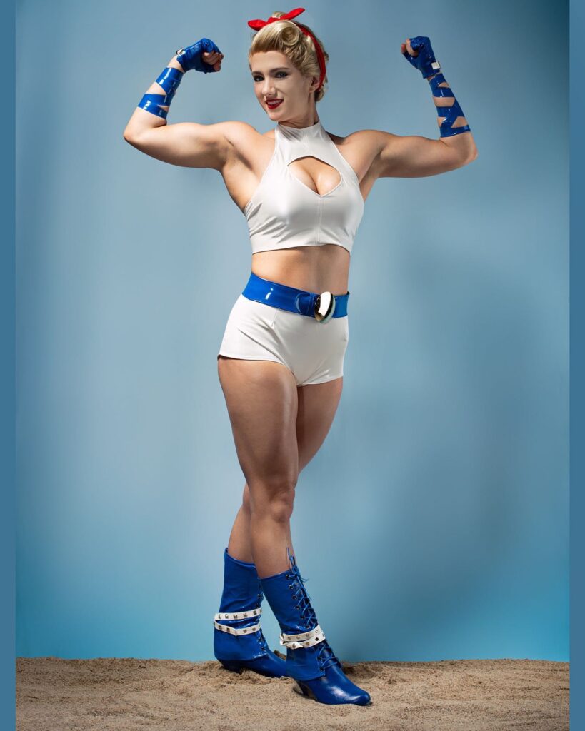 Poderosa DC Bombshell cosplay por Nerdy Nereid