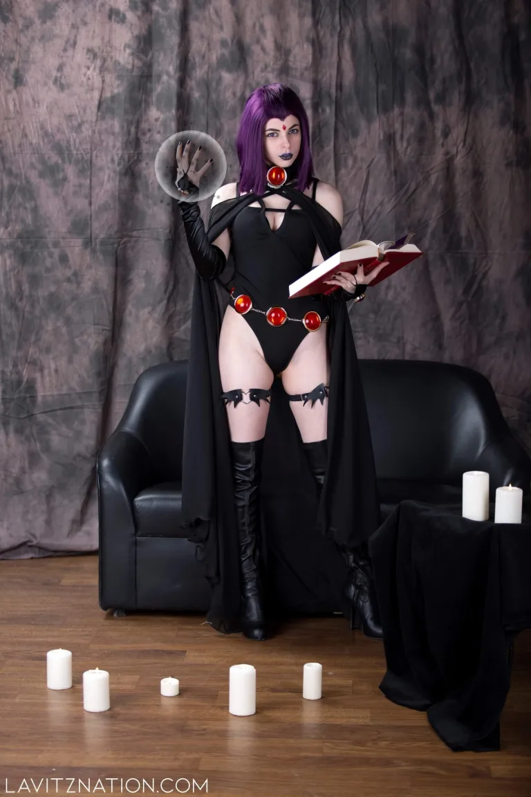 Ravena cosplay gótico
