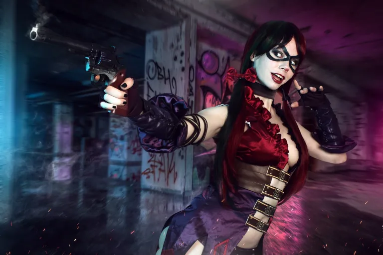 Harley Quinn Injustice - cosplay por Florencia Sofen