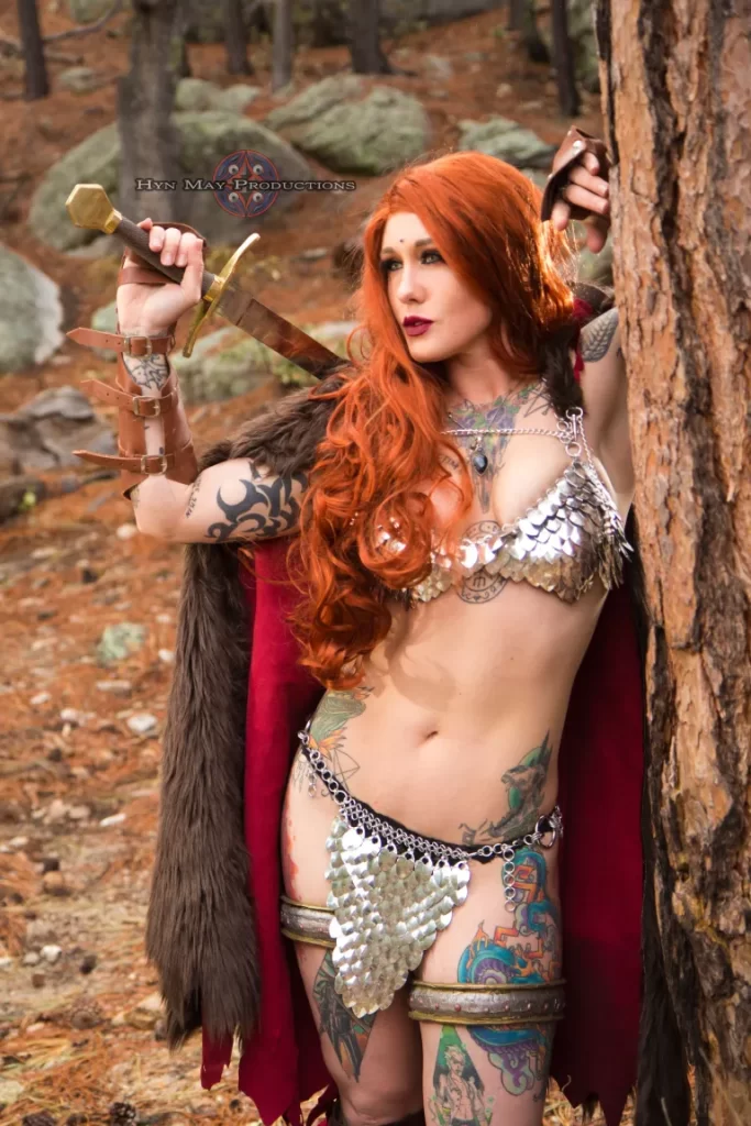 Red Sonja cosplay por Autumn Ivy