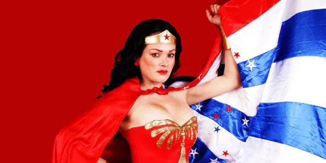 Wonder Woman 77 cosplay