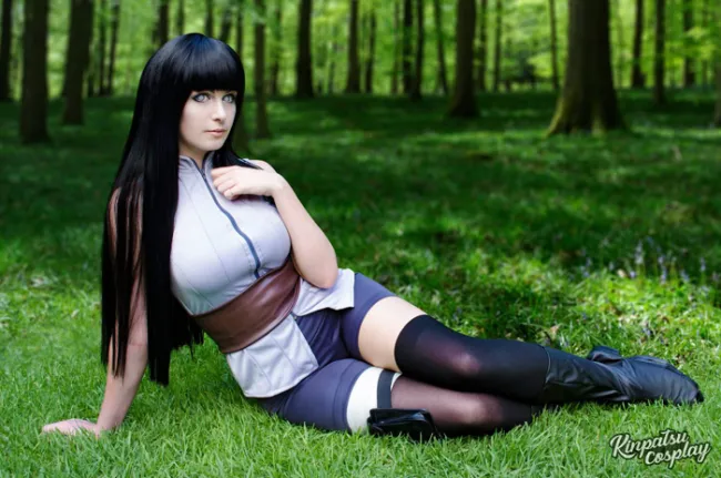 Hinata, do Naruto - cosplay por Kinpatsu