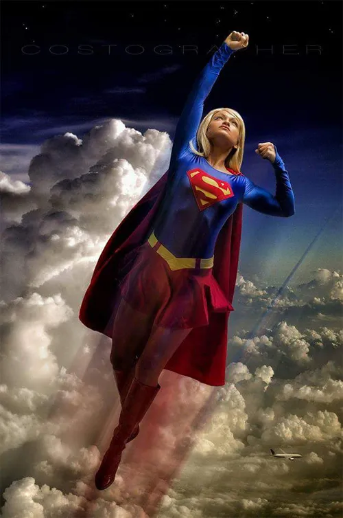 Supergirl - cosplay por Lauren Fogle