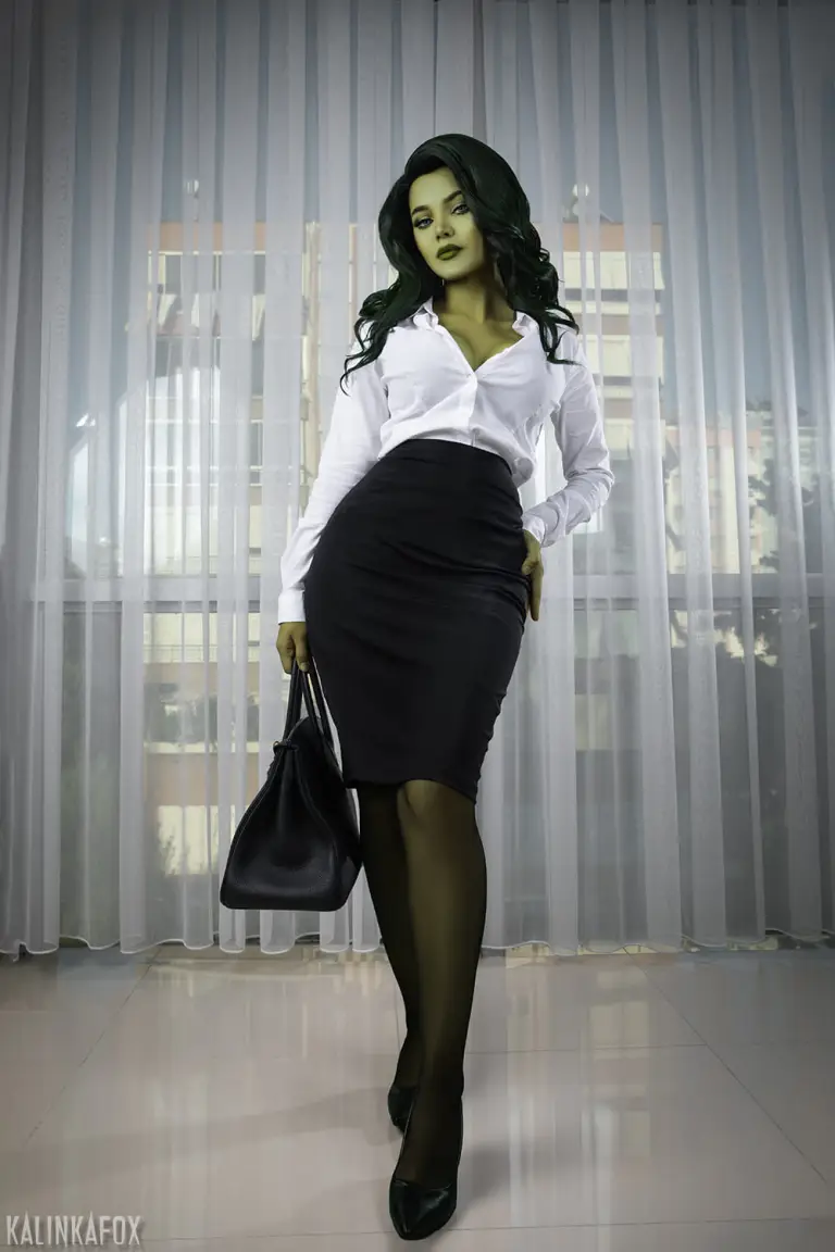 Mulher Hulk cosplay por Kalinka Fox