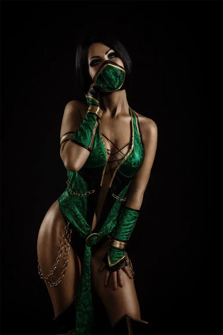 Jade Mortal Kombat cosplay por Kitana