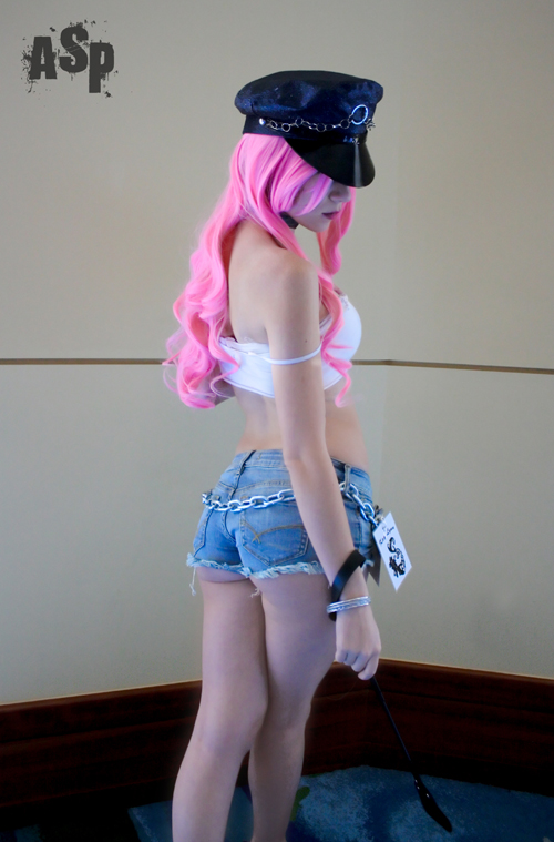 Poison cosplay por Kay Lynn