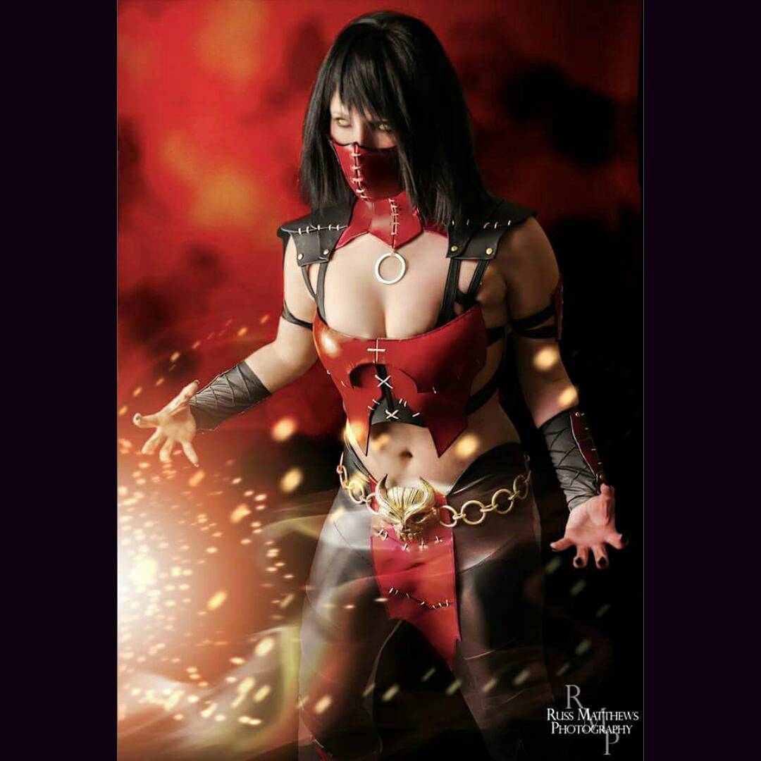 Mileena cosplay por Nerdy Nereid