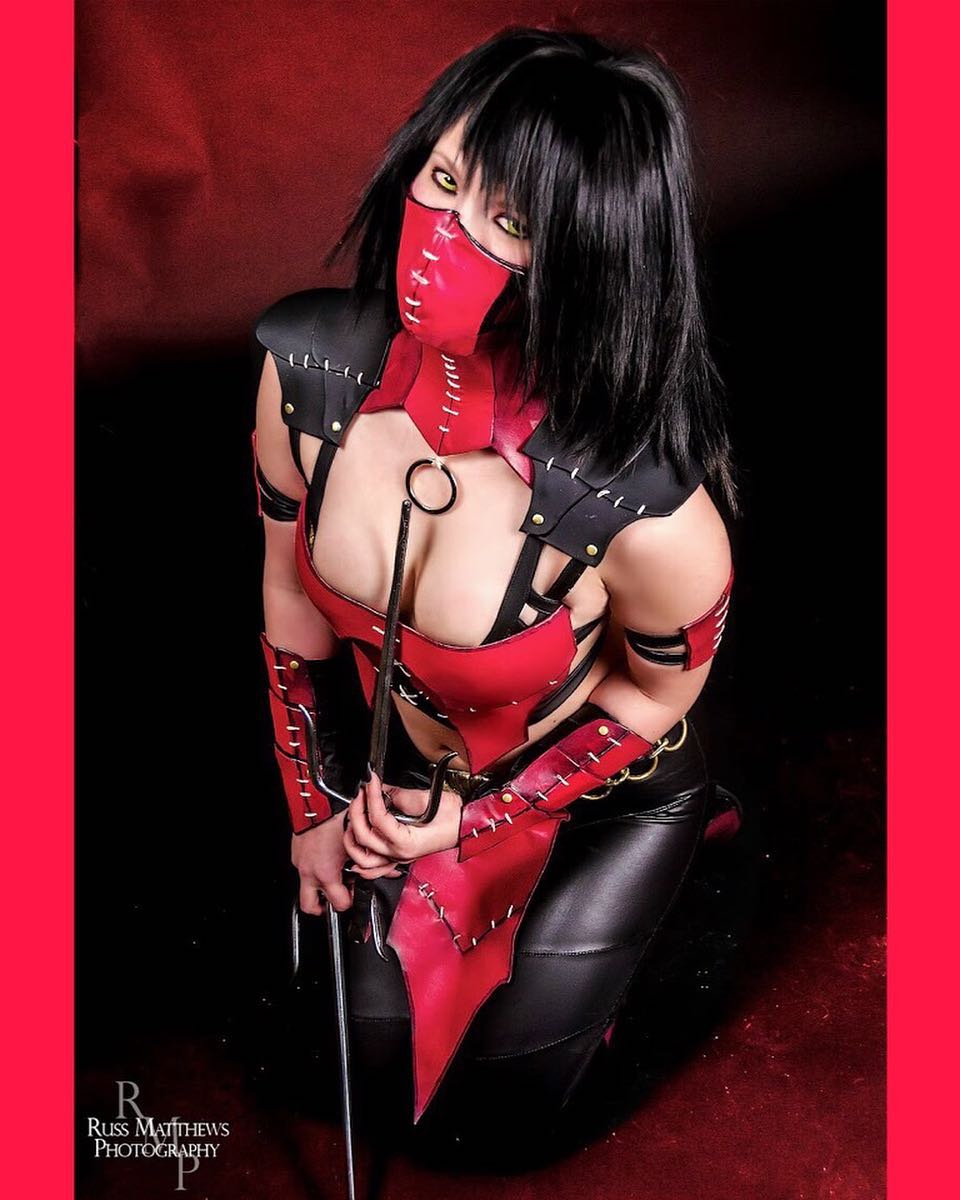 Mileena cosplay por Nerdy Nereid