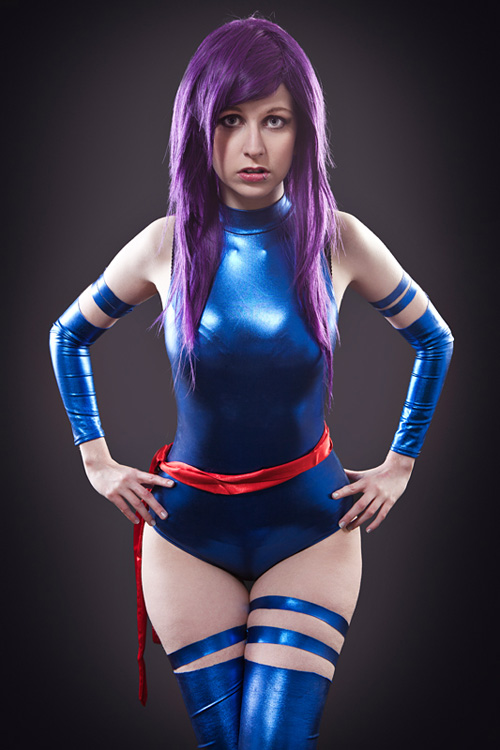 Psylocke - cosplay por Stacey Rebecca