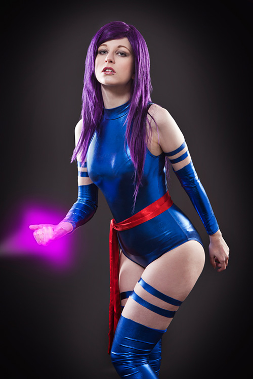 Psylocke - cosplay por Stacey Rebecca