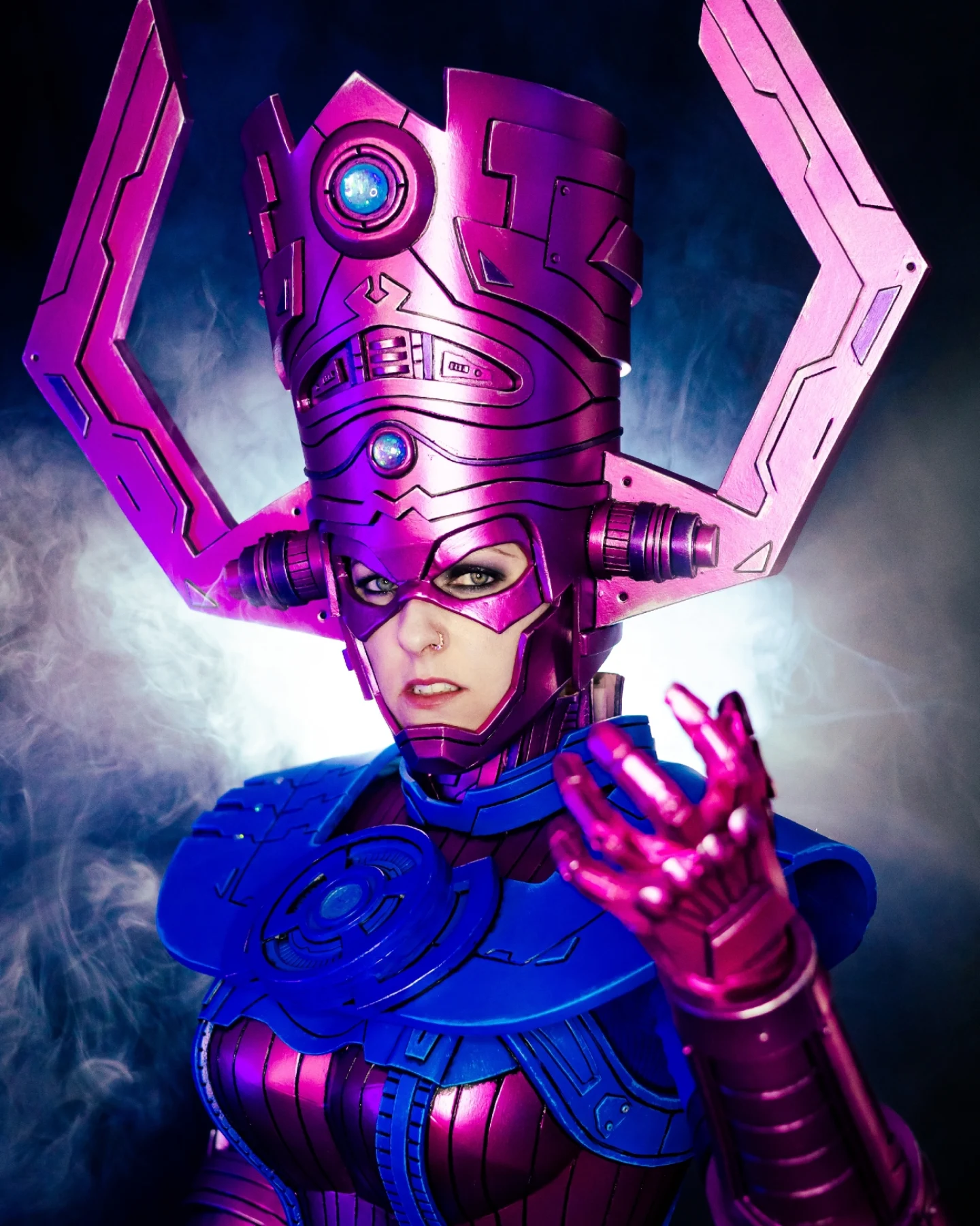 Galactus coslpay por Ceciliosaurus