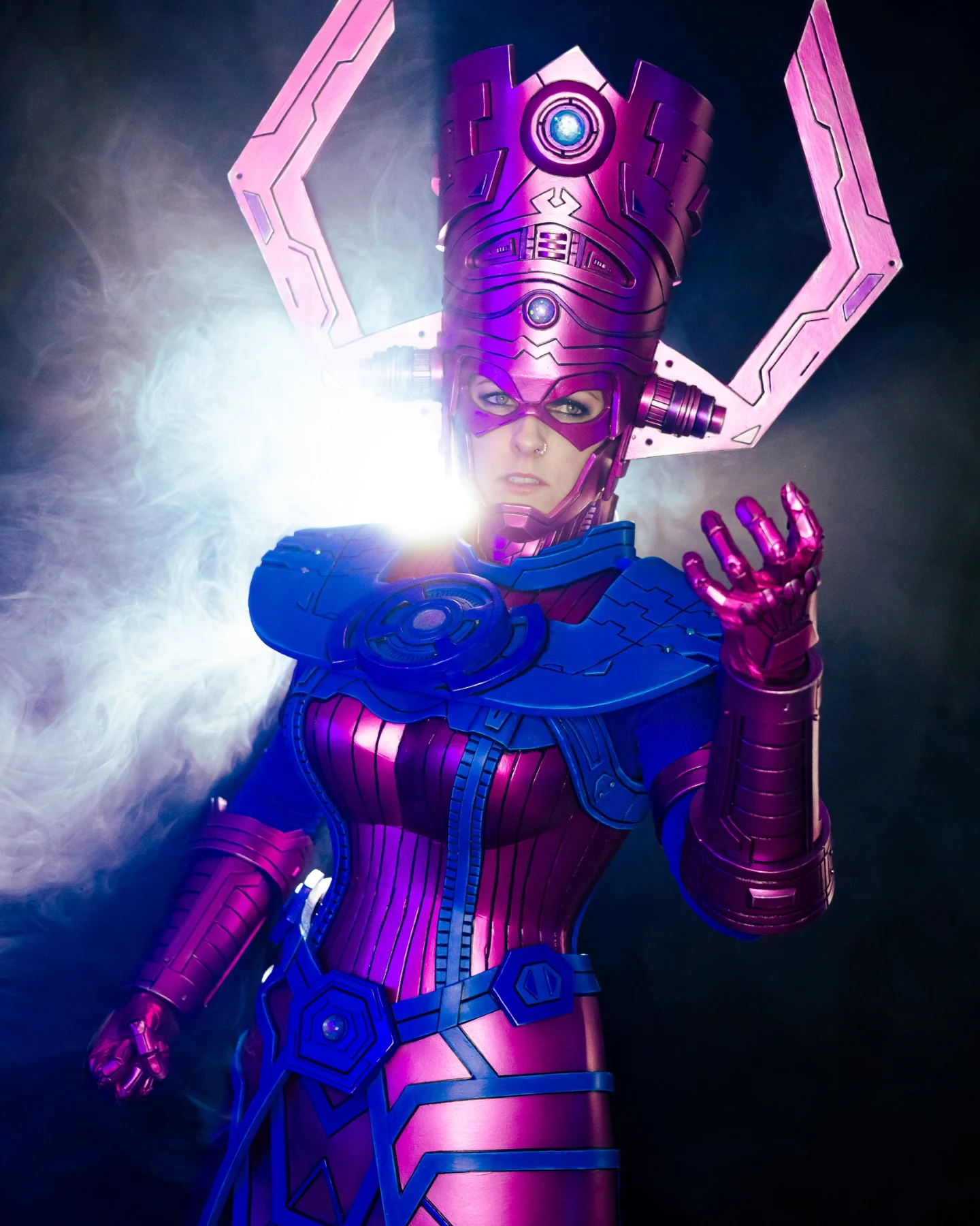 Galactus coslpay por Ceciliosaurus