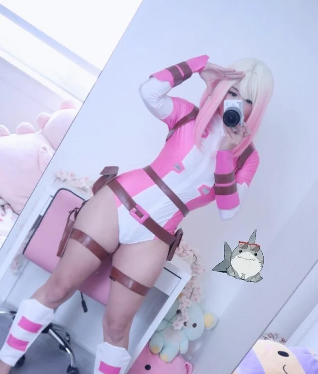 Gwenpool cosplay por hevnya