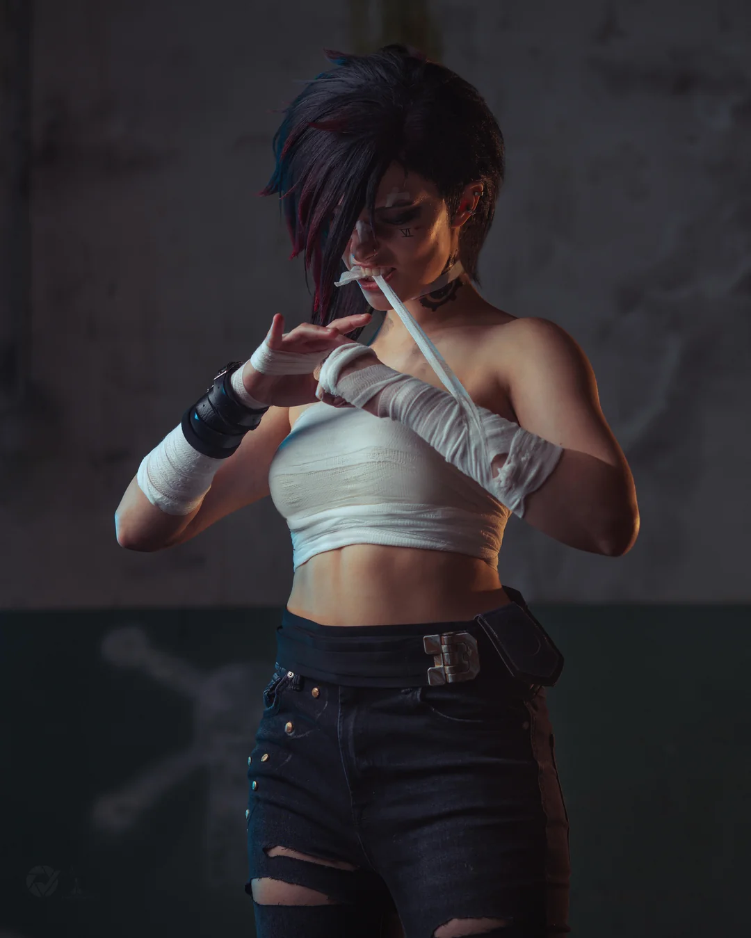 Vi from League of Legends Arcane cospay por Curly Natsu