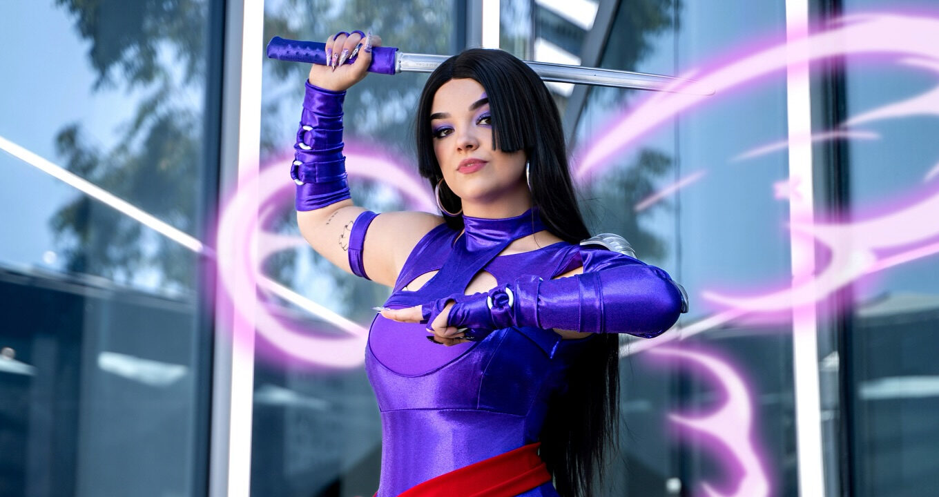Psylocke cosplay