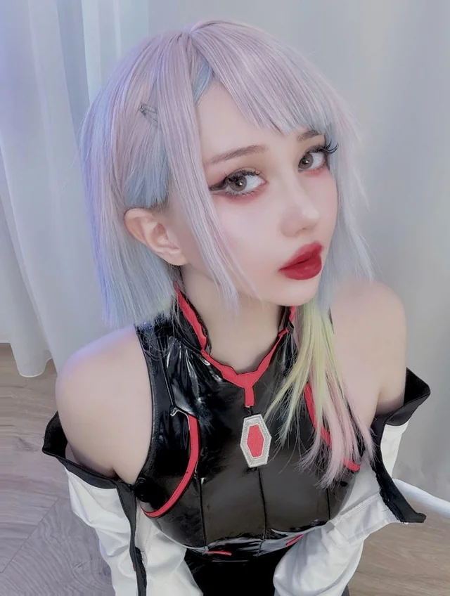 Lucy Cyberpunk - cosplay por Kaia Lyin