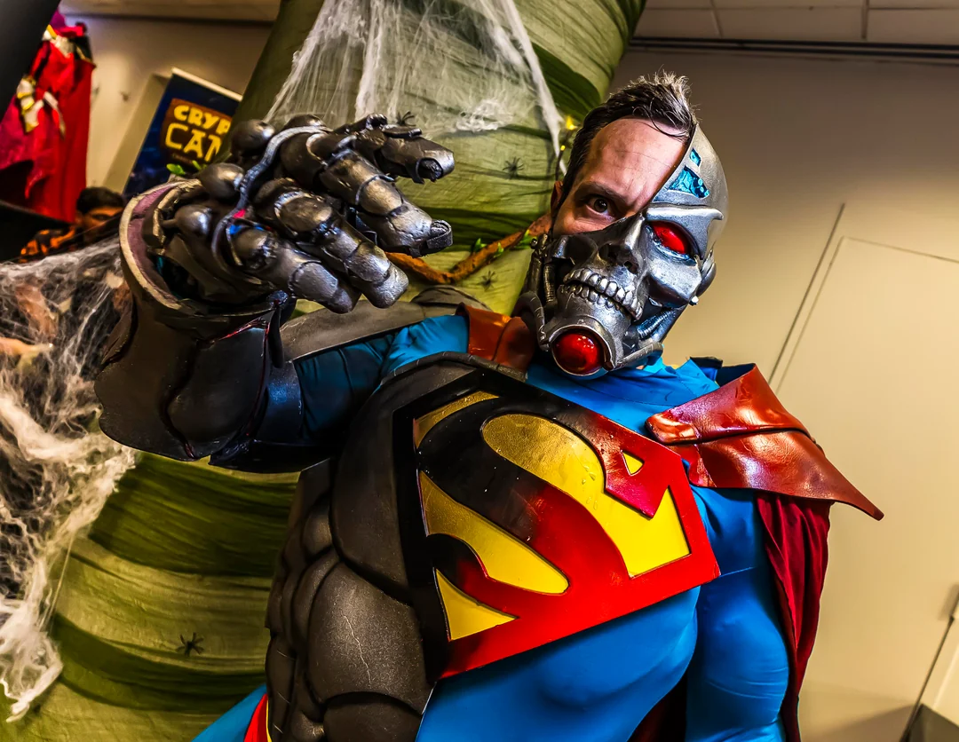 Superciborgue - cosplay por Mark Kandel