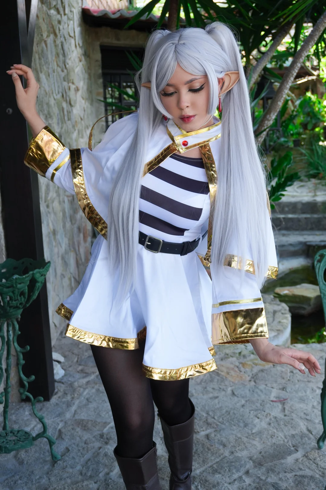 Frieren - cosplay por Bia White