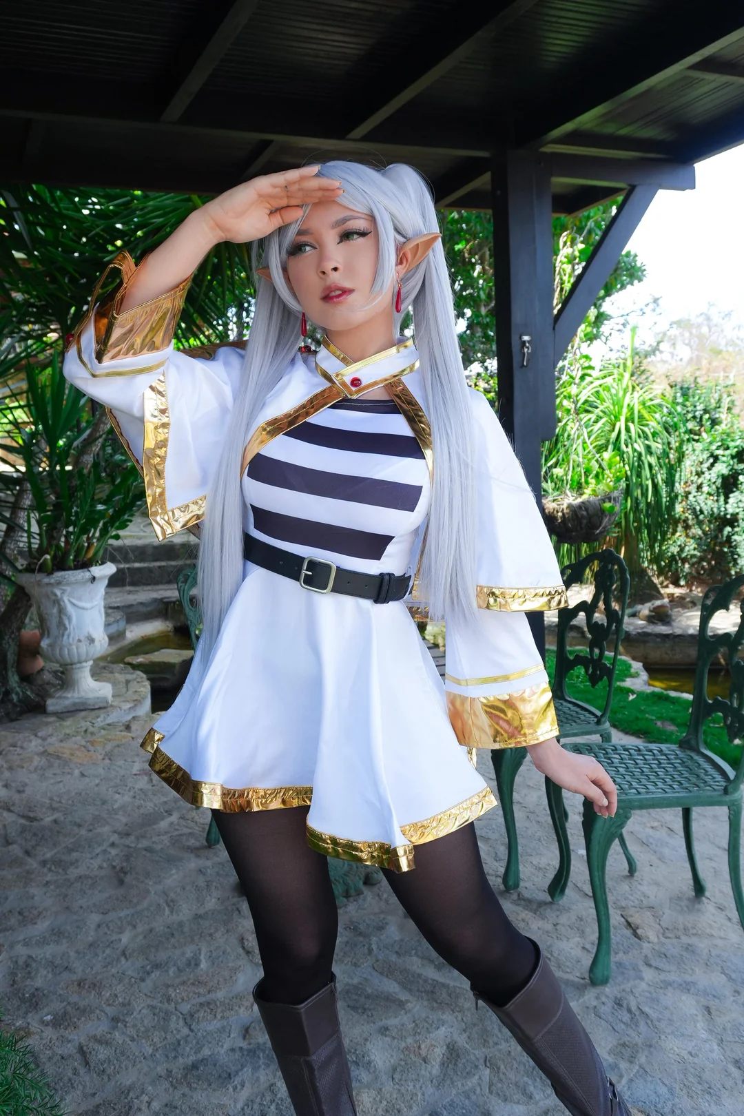 Frieren - cosplay por Bia White