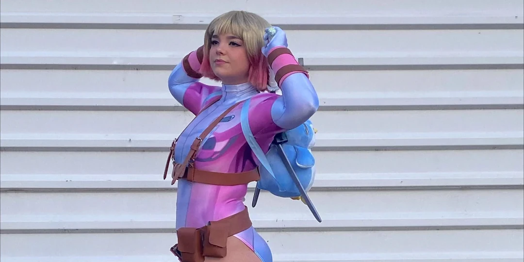 Gwenpool cosplay