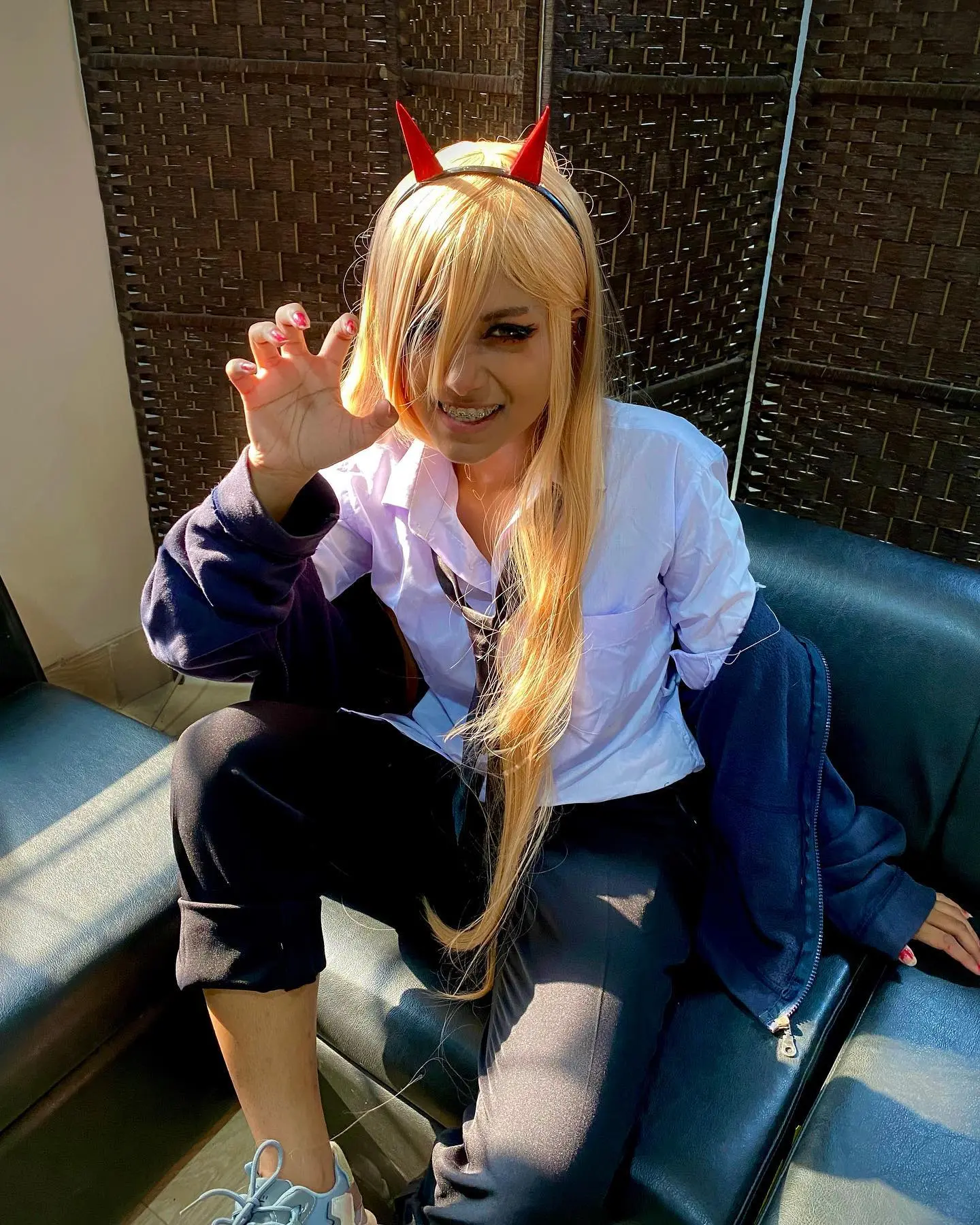 Power (Chainsaw Man) - cosplay por Akira Cozer