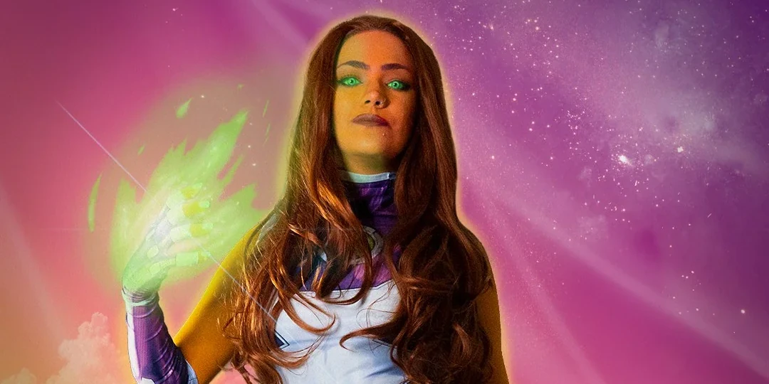 Starfire cosplay